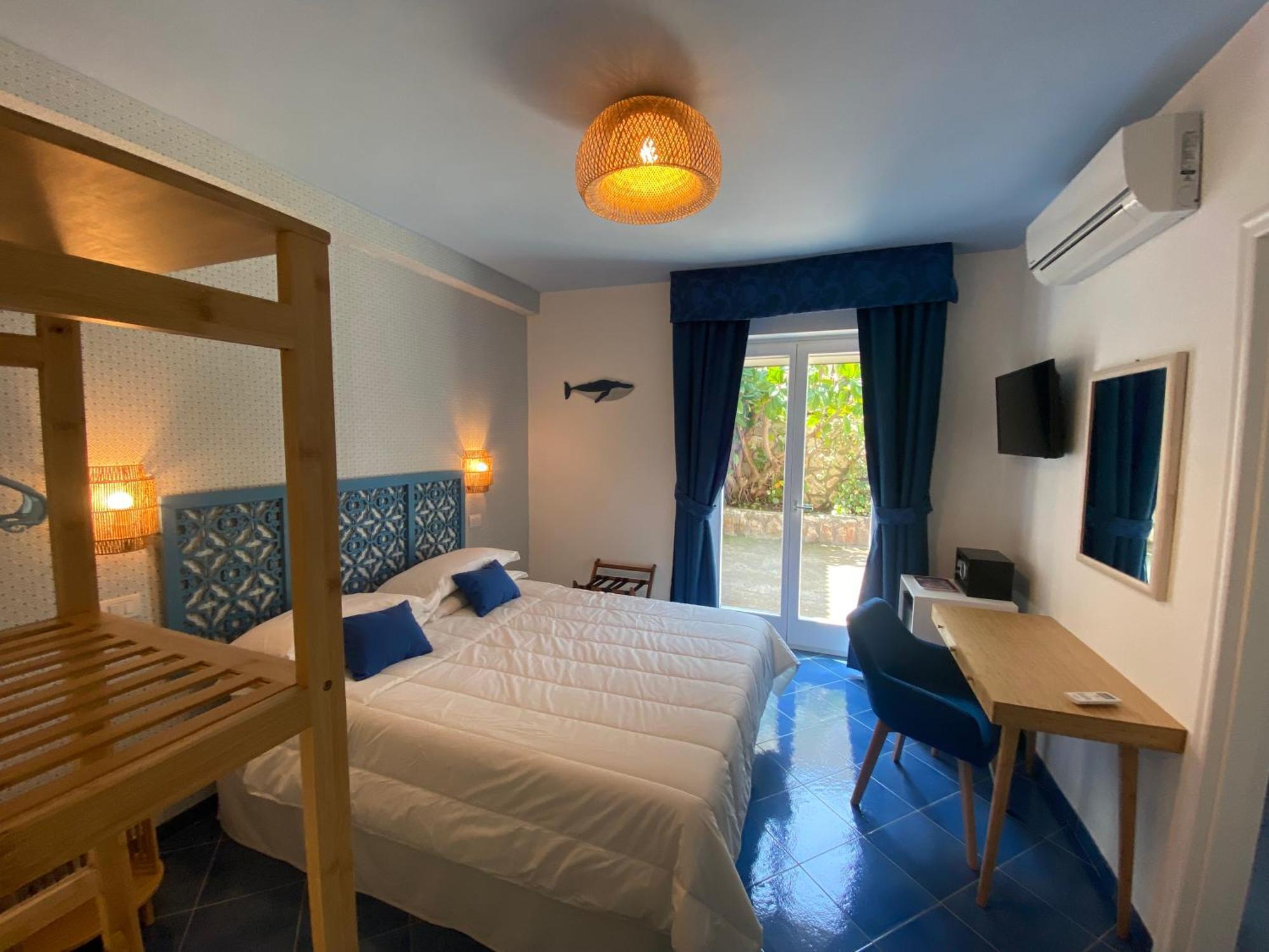 Hotel Villa Lubrense Sorrento Massa Lubrense Buitenkant foto