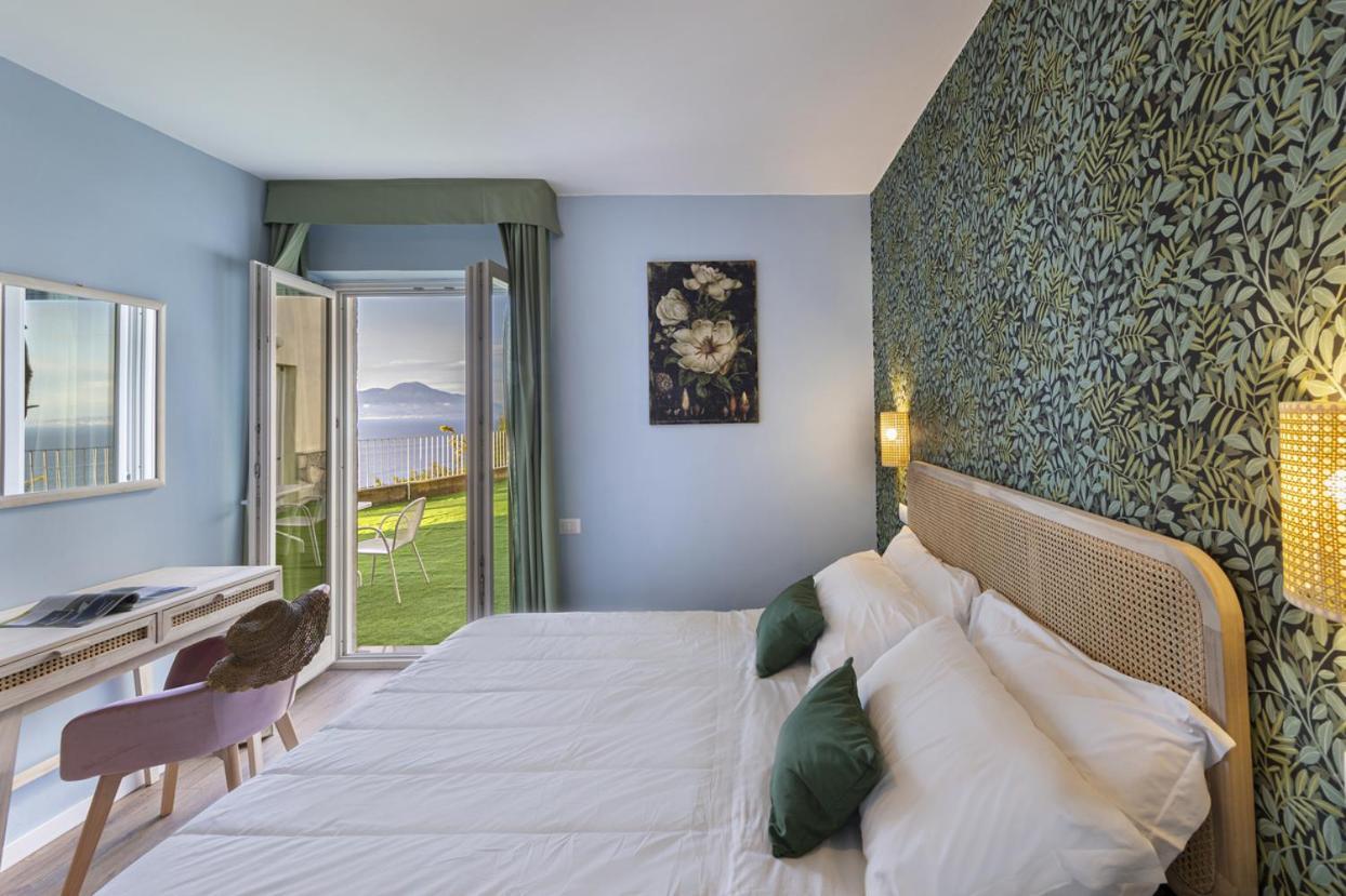 Hotel Villa Lubrense Sorrento Massa Lubrense Buitenkant foto